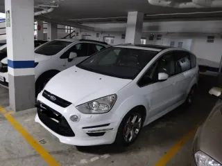 Ford S-MAX 2010
