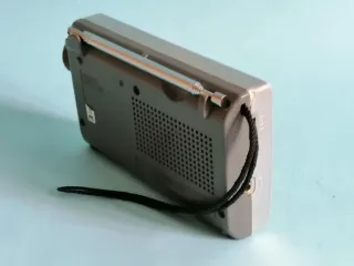 Radio Sony ICF-M280 FM/AM PLL Plata