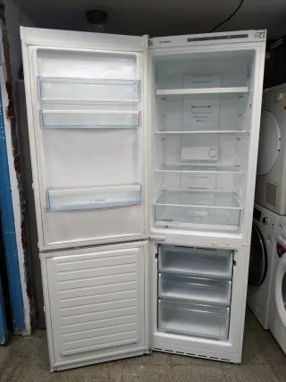 Nevera Bosch No Frost 1.85x60cm