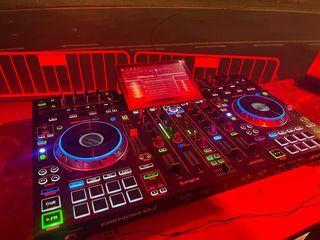 Equipamento de som e luz para eventos