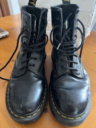 Anfibi Dr. Martens neri