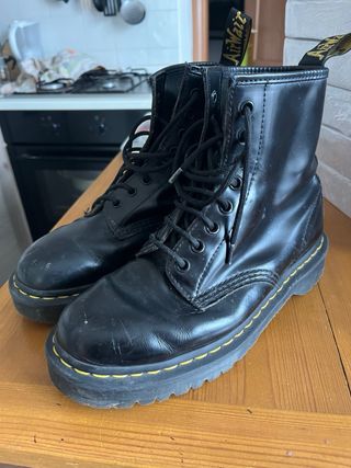 Anfibi Dr. Martens neri