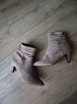 Stivaletti camoscio Anna Field beige/grigi