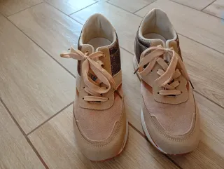 Sneakers beige e oro con plateau