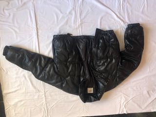 Abrigo acolchado negro Zara