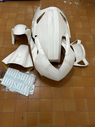 Carene pista CBR 2004