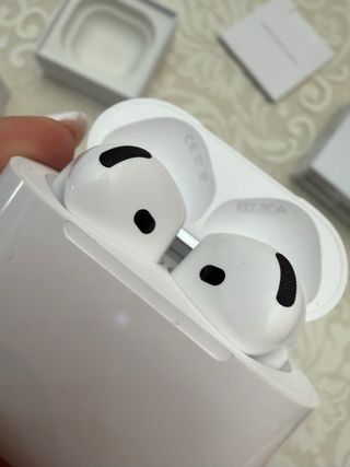 AirPods 4 ANC ancora in garanzia