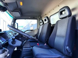 Nissan NT500 2017 FRIGORIFICO