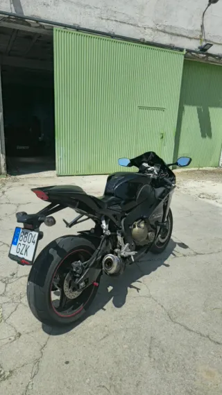 Honda CBR 1000RR 2010