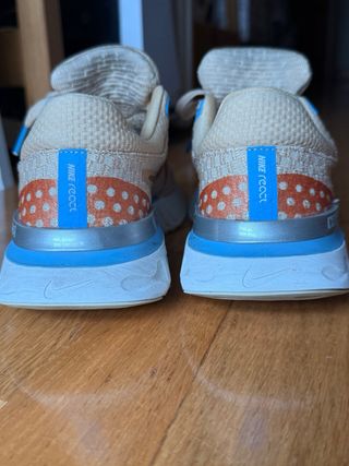 Zapatillas Nike React Beige/Naranja