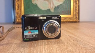 Cámara Digital Fujifilm FinePix A170 10.2 MP Negra