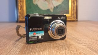 Cámara Digital Fujifilm FinePix A170 10.2 MP Negra