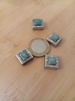 4 abalorios Zamak baño plata con turquesa