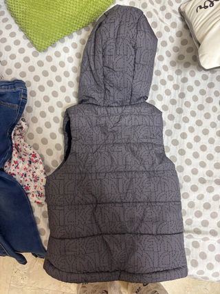 Chaleco Disney gris con Mickey