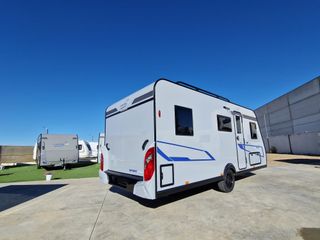 Caravana Caravelair 496 Sport Line 3 ambientes
