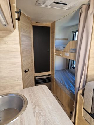Caravana Caravelair 496 Sport Line 3 ambientes