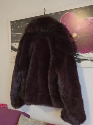 Cappotto corto pelliccia sintetica con alamari