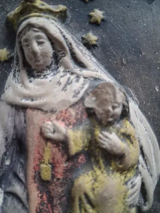 Placa cerámica Virgen del Carmen antigua