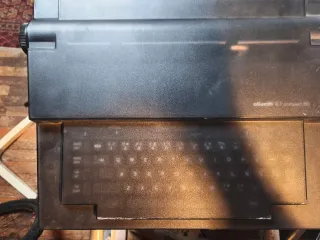 Máquina de escribir Olivetti ET Compact 80
