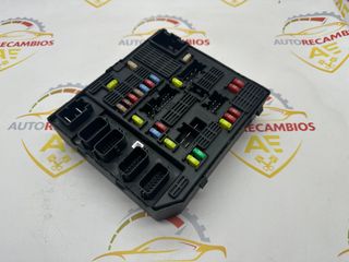 Caja Fusibles Reles Renault Fluence 284B60874R L1