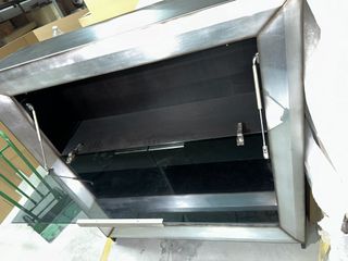 Vitrina moderna cristal y madera