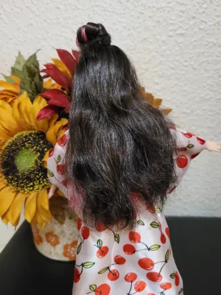 Muñeca barbie petit con kimono