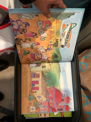 Teo en avión (Spanish Edition)