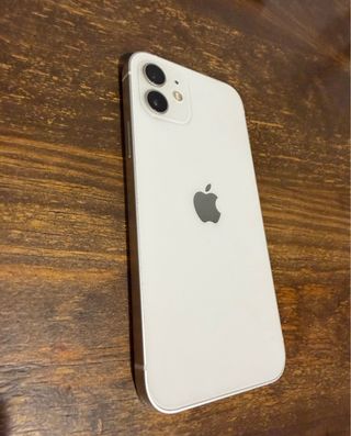 Alquiler iPhone 12 Plata en Jerez de la frontera.