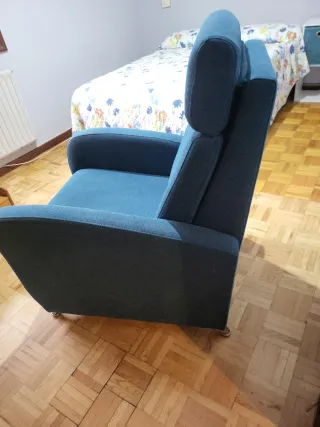 Butaca de tela azul/verde