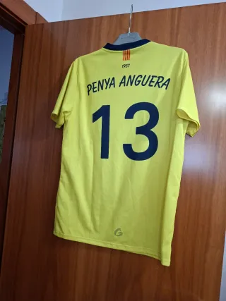 Camiseta Deportiva Amarilla