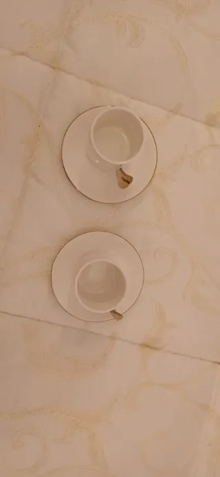 Set 2 Tazzine Caffè con Piattini Oro e Bianco