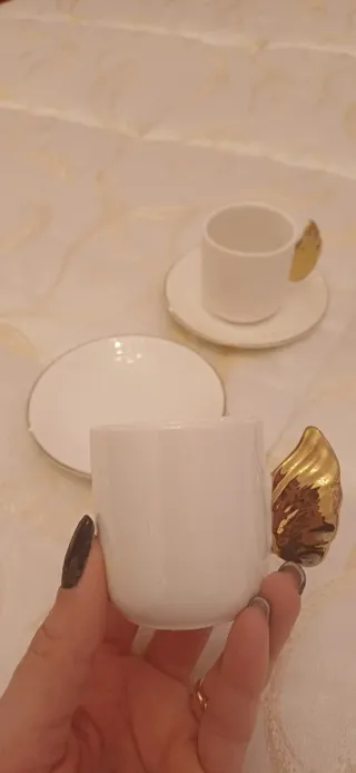 Set 2 Tazzine Caffè con Piattini Oro e Bianco