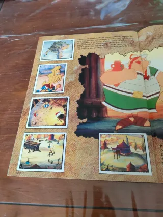 Álbum Asterix en América Panini ( Faltan 4 Cromos)