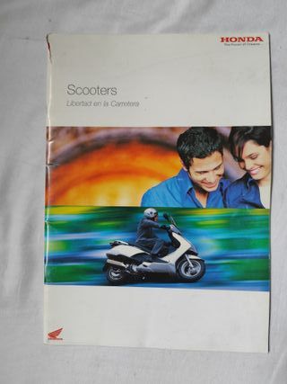 Catálogo Honda Scooters 2004