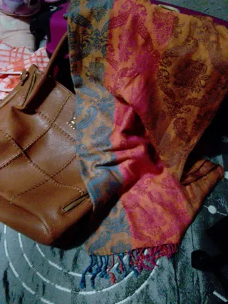Vendo  bolso con fular