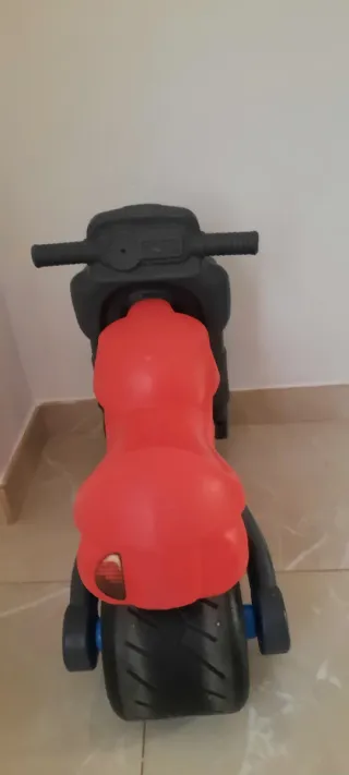 Moto correpasillos Febber para niños 2 años