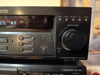 Amplificador y Radio Sony STR DE 185