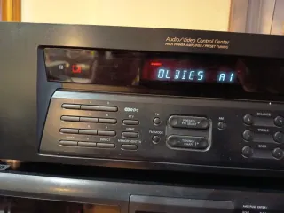 Amplificador y Radio Sony STR DE 185