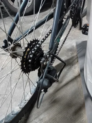 Bicicleta BTWIN Rockrides azul con extras