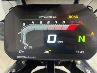 BMW R 1300 GS Triple Black con Maletas