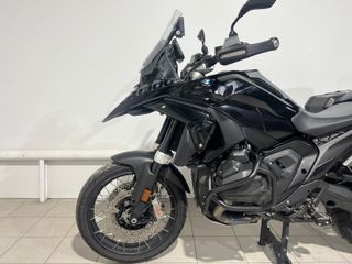 BMW R 1300 GS Triple Black con Maletas