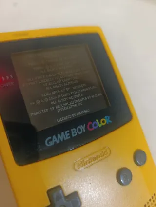 Consola portátil Nintendo Game Boy Color amarilla