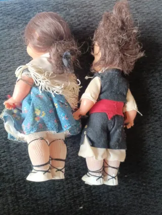 Muñecos de época 10 euros los dos