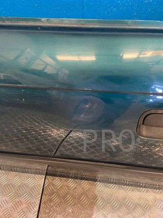 Opel astra F puerta delantera izquierda verde