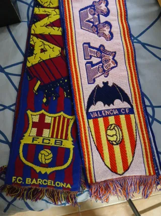 Confezione di 2 sciarpe calcio FC Barcelona e Valencia