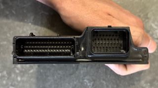 Centralita Yamaha R1 ECU + Anulador inmo