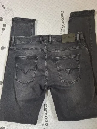 Pantalón vaquero gris corte ajustado (Original)