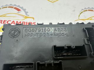 CAJA RELES / FUSIBLES ALFA RMEO 60679160 A223