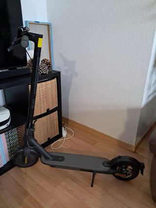 Patinete Eléctrico Negro XIAOMI