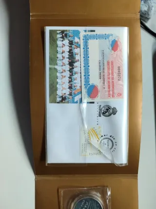 Estuche Filatélico Centenario Real Madrid 1902-200